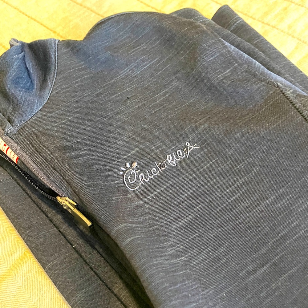 Chick fil A fitted long sleeve pull over